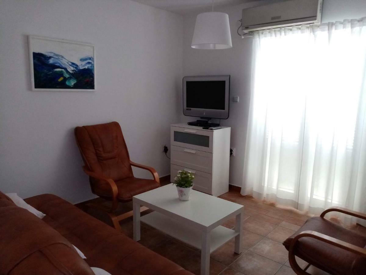Apartment Pepi Povljana Zewnętrze zdjęcie